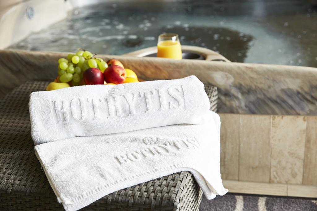 Mád Botrytis Borhotel מראה חיצוני תמונה